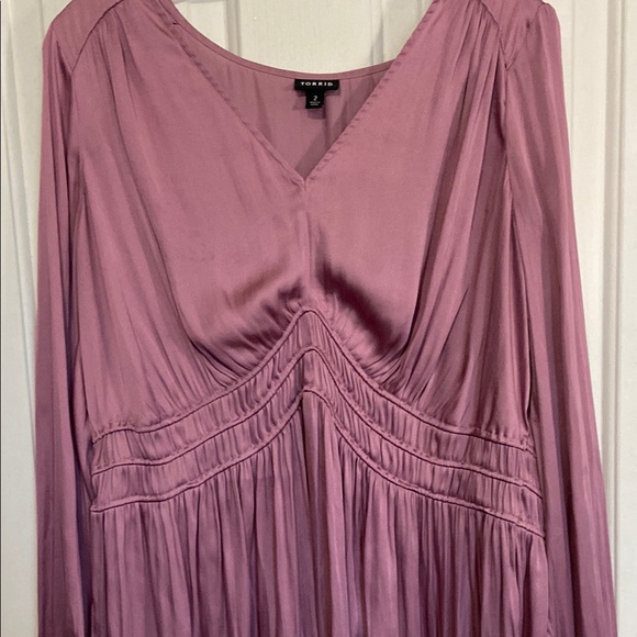 Torrid Elegant Mauve Blouse - Picture 5 of 5